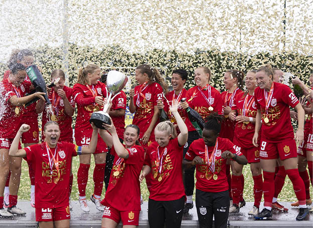 [DK=20240615: FC Nordsj llands spillere jubler med pokalen, Gjensidige Kvindeliga - Br ndby IF vs FC Nordsj lland] [UK=20240615: Gjensidige Kvindeliga - Br ndby IF vs FC Nordsj lland]