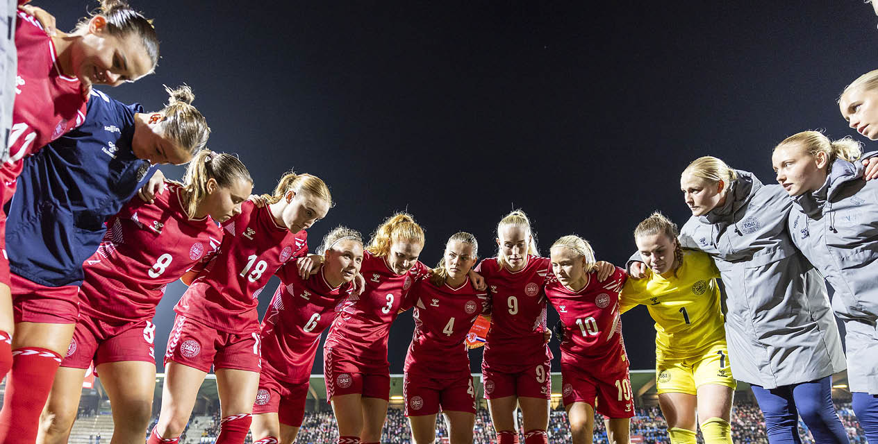 29.10.2024 - Denmark Womens National team testmatch at Blue Water Arena in Esbjerg - Denmark vs. Netherlands - Foto Anders Kj rbye - fodboldbilleder.dk Kvindelandsholdet testkamp p  Blue Water Arena i Esbjerg - Danmark vs. Holland -