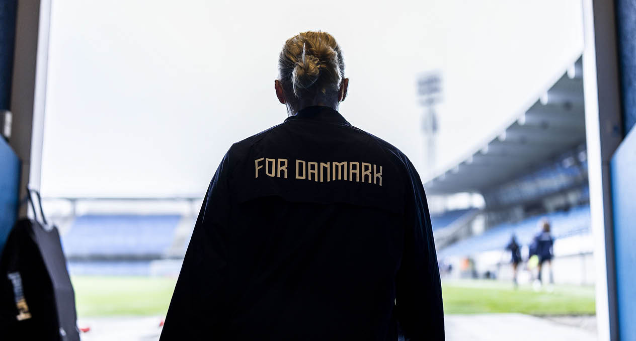 28.10.2024 - Denmark Womens National team practice at Blue Water Arena in Esbjerg - Foto Anders Kj rbye - fodboldbilleder.dk Kvindelandsholdet tr ner p  Blue Water Arena i Esbjerg -